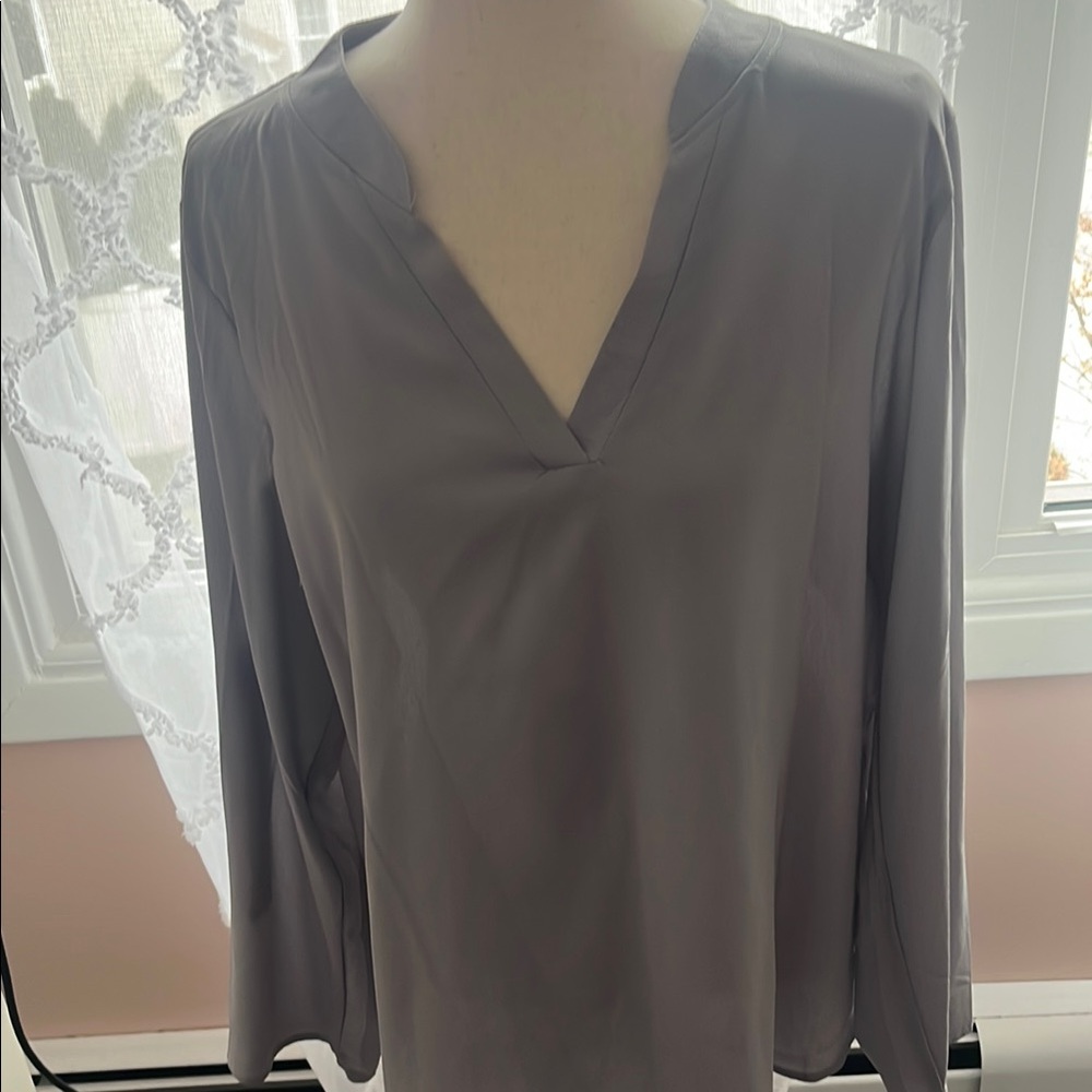 Elegant Gray Women's Top